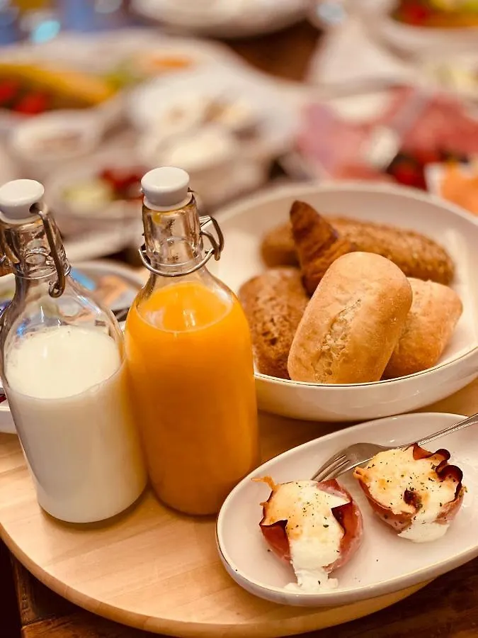 Casa Capricornio Bed and Breakfast Marbella Bed & Breakfast